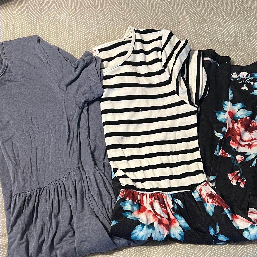 2 tee shirt dressess
